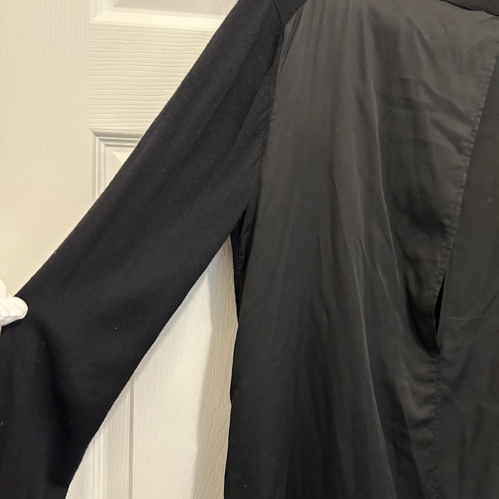 Lululemon black athletica sweater with satin back panel size (small) Women. - Picture 8 of 8
